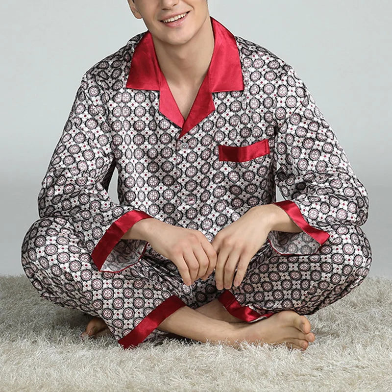 Pijama largo de satén estampado para hombre