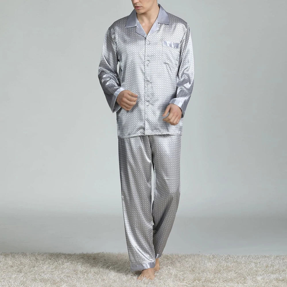 Pijama largo de satén estampado para hombre