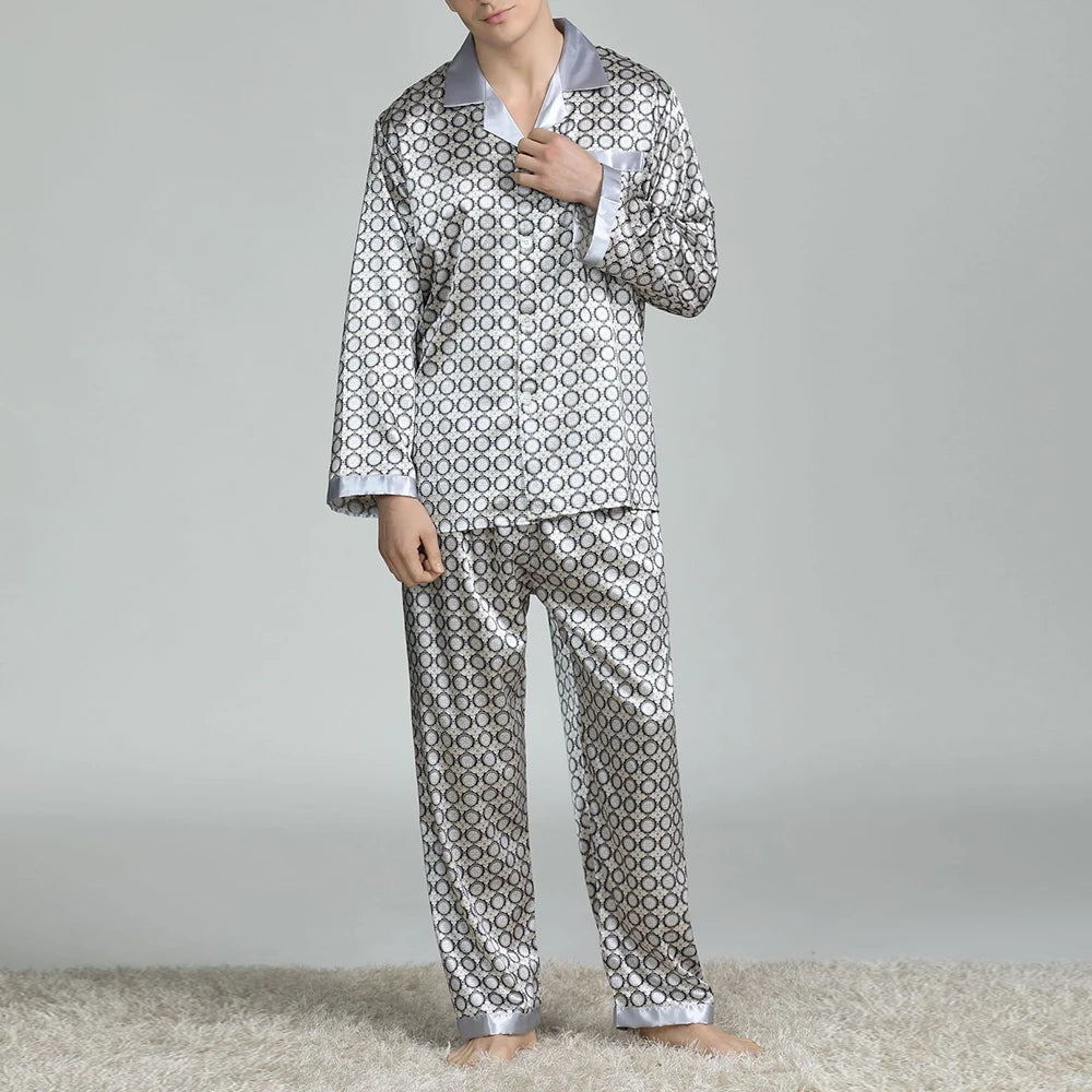 Pijama largo de satén estampado para hombre