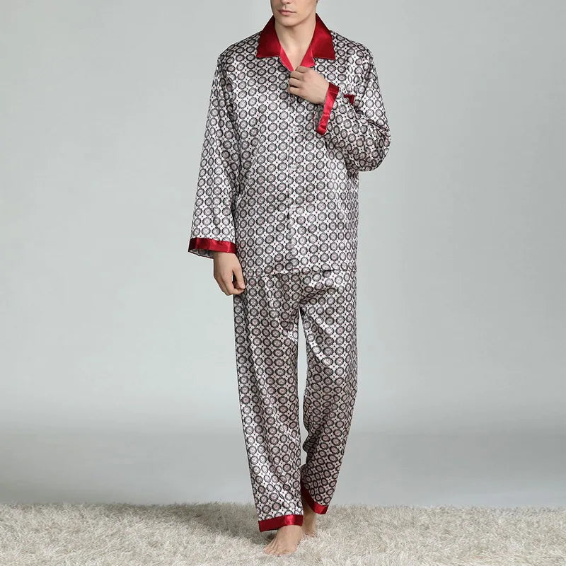 Pijama largo de satén estampado para hombre