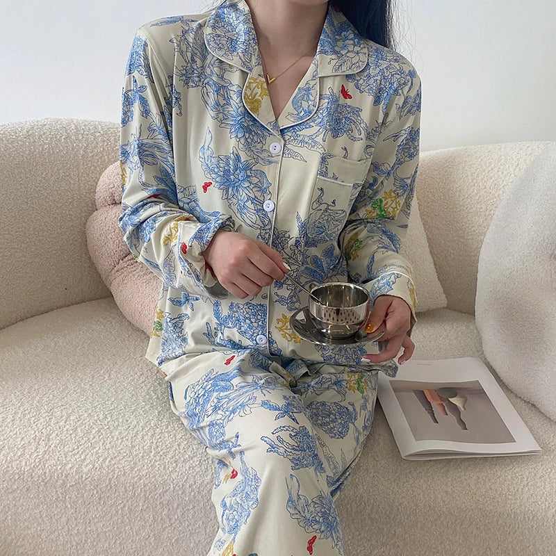 Pijama camisero estampado con solapas y manga larga