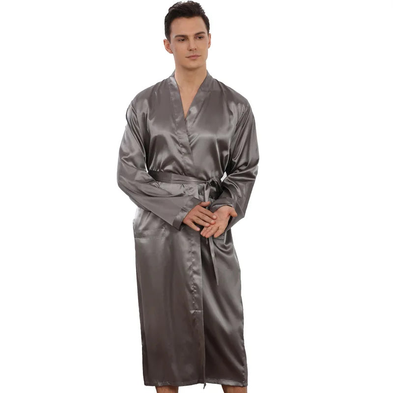 Bata de satén para hombre con cinturón y bolsillos