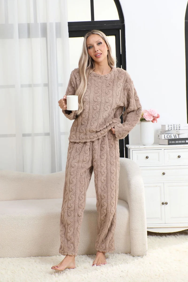 Pijama grueso para mujer con textura jacquard