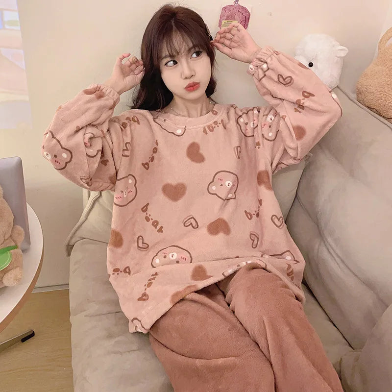 Pijama grueso para mujer con cuello redondo y dibujos