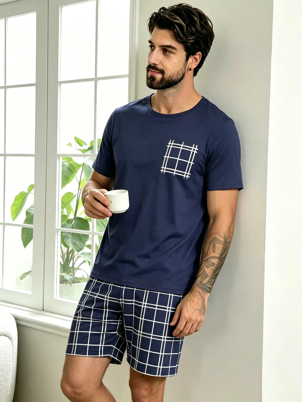 Pijama de remera y short a cuadros para hombre