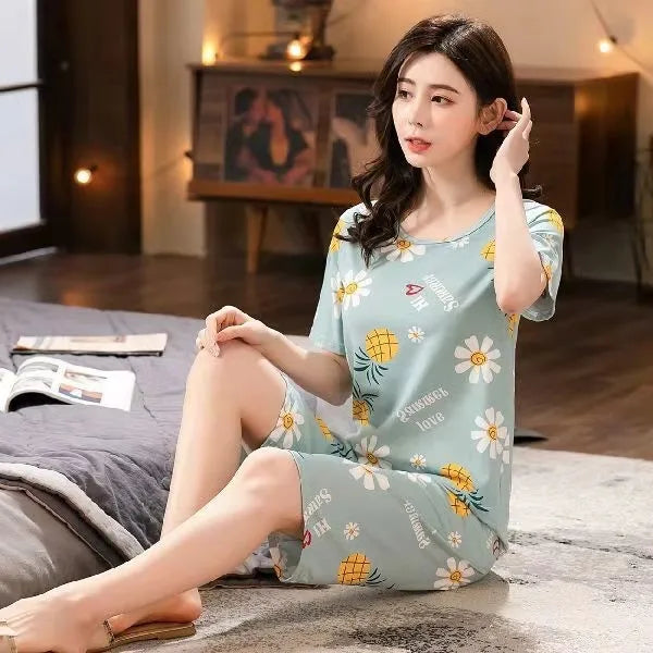 Pijama de verano con pantalón capri y dibujos de animales