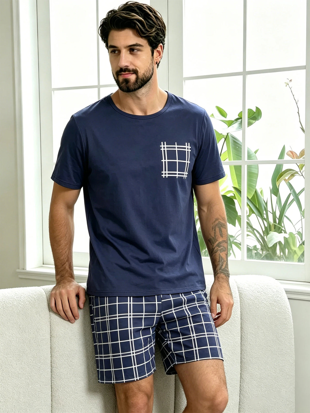 Pijama de remera y short a cuadros para hombre