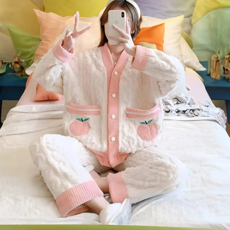 Pijama grueso estampado para mujer con escote en V