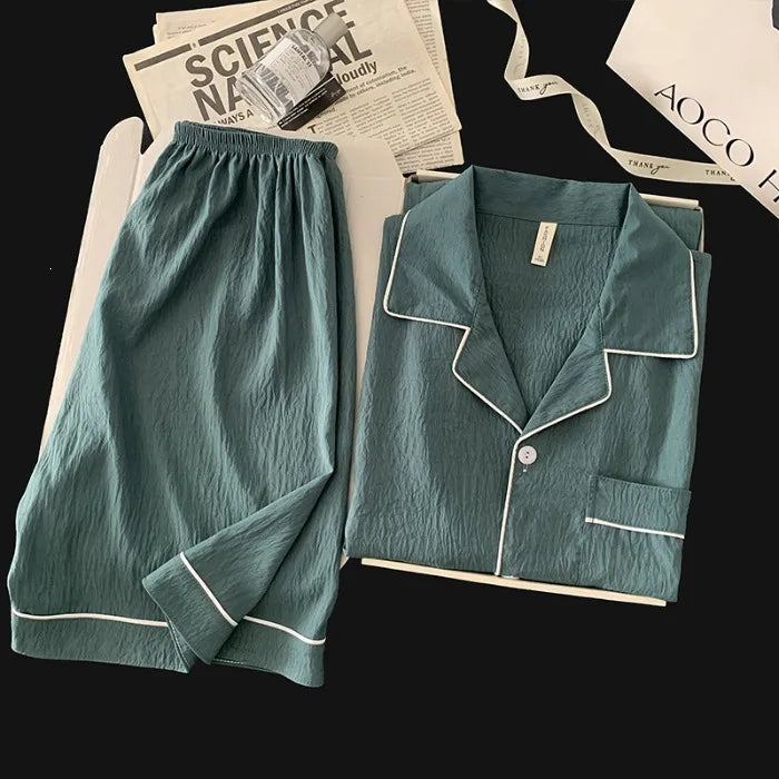 Pijama liso para hombre con cuello camisero y short