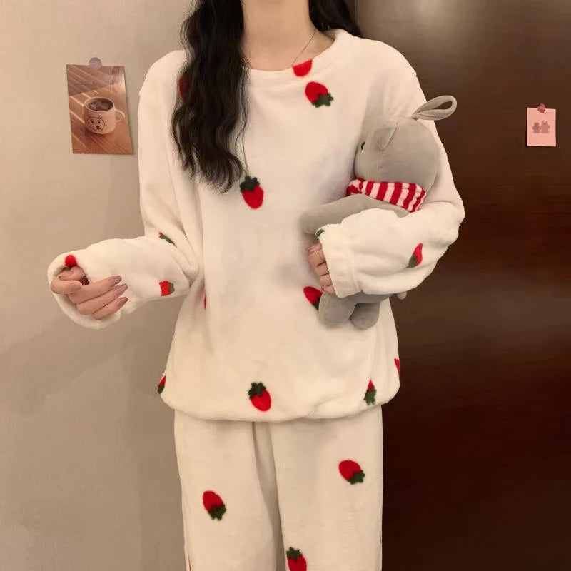 Pijama abrigado para mujer de textura aterciopelada