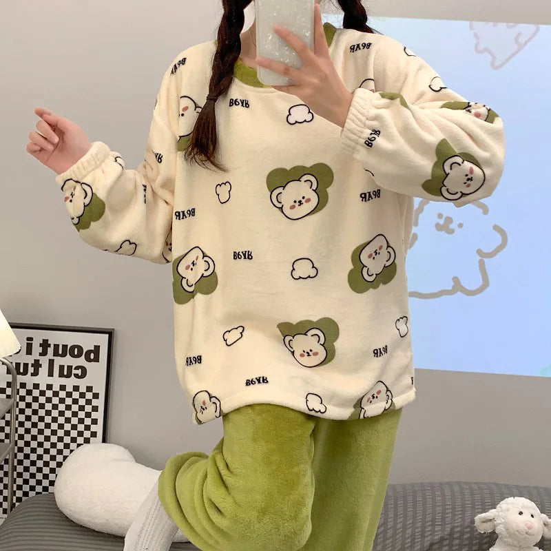 Pijama grueso para mujer con cuello redondo y dibujos