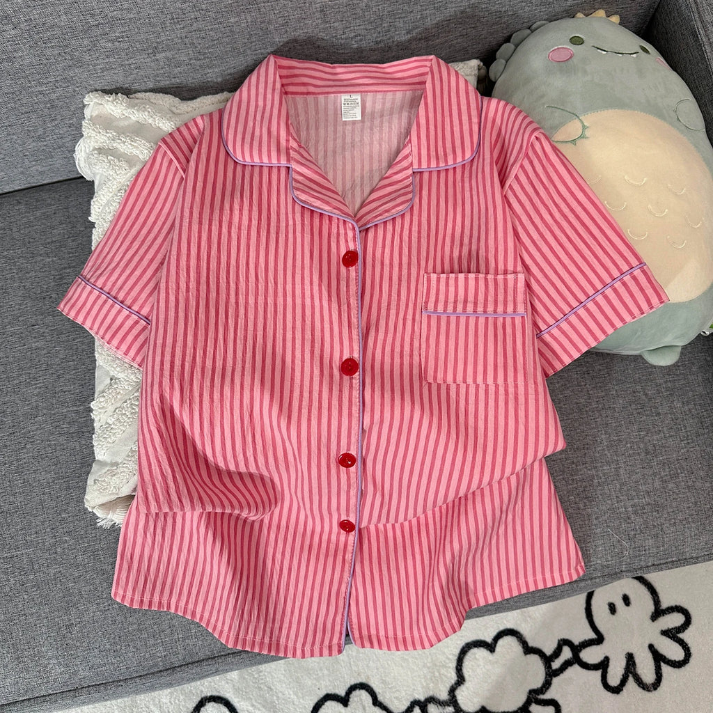 Pijama corto a rayas rojas de manga corta