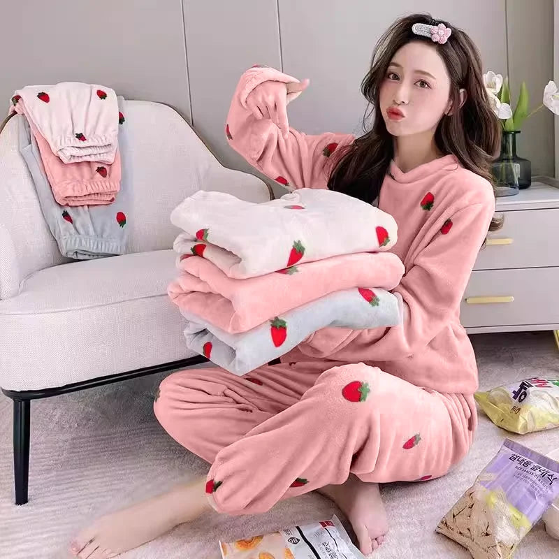 Pijama abrigado para mujer de textura aterciopelada
