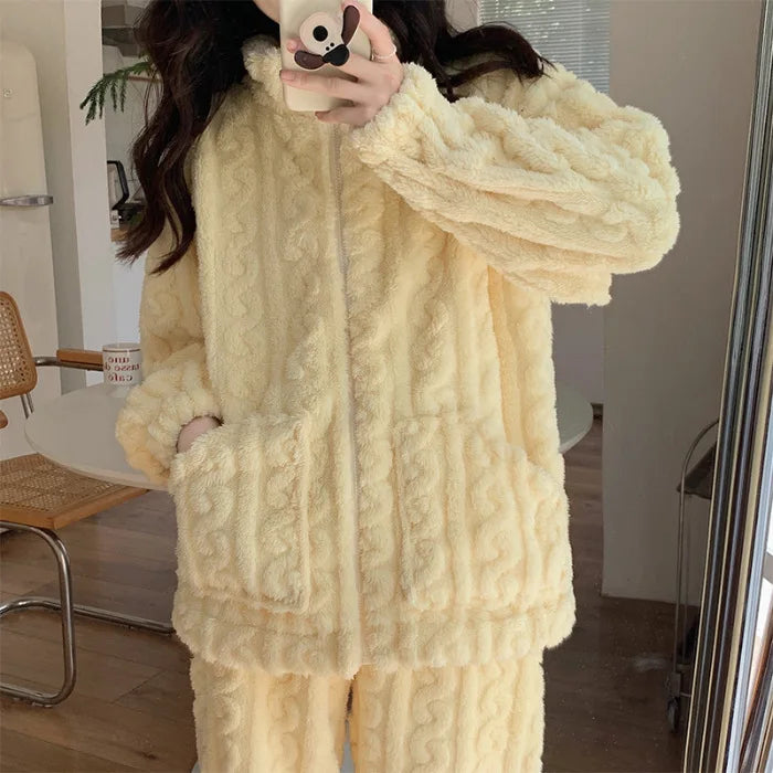 Pijama de franela gruesa para mujer en colores lisos