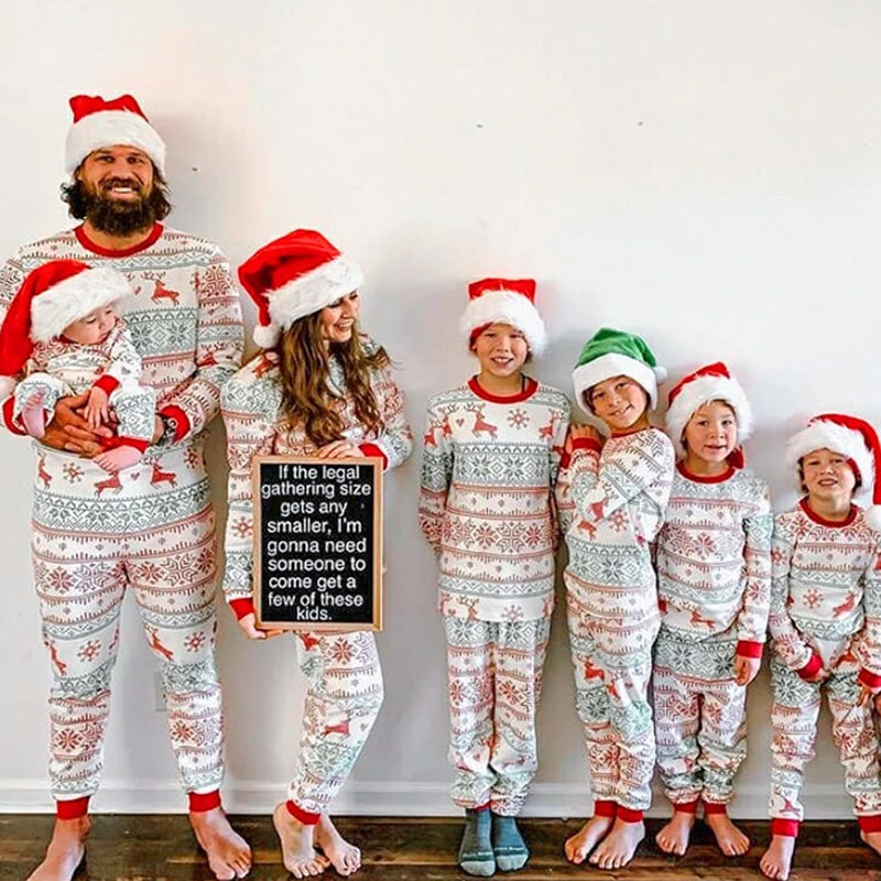 Pijama navideño familiar de manga larga
