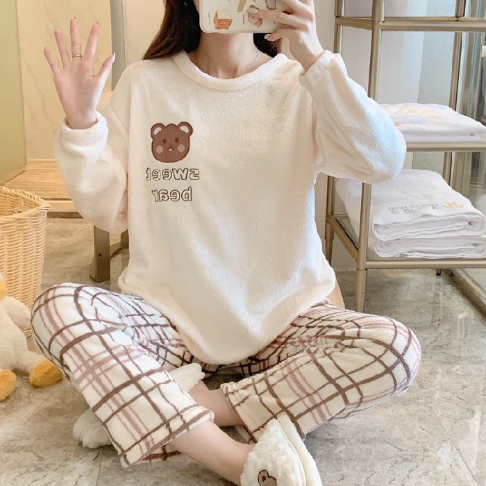 Pijama de invierno para mujer con osito y cuadros