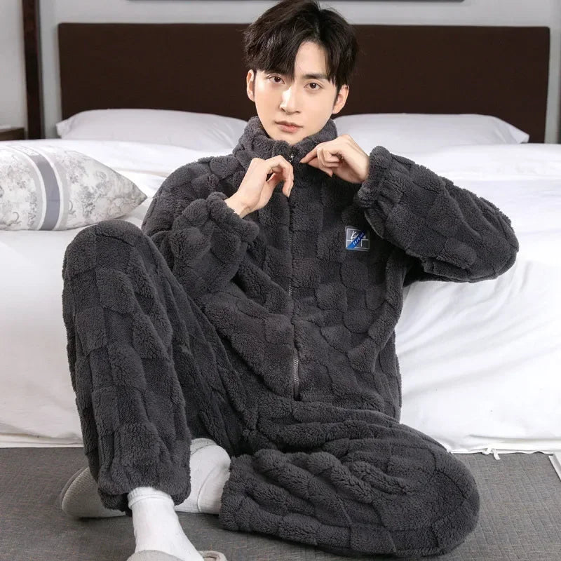 Pijama grueso para hombre con cierre