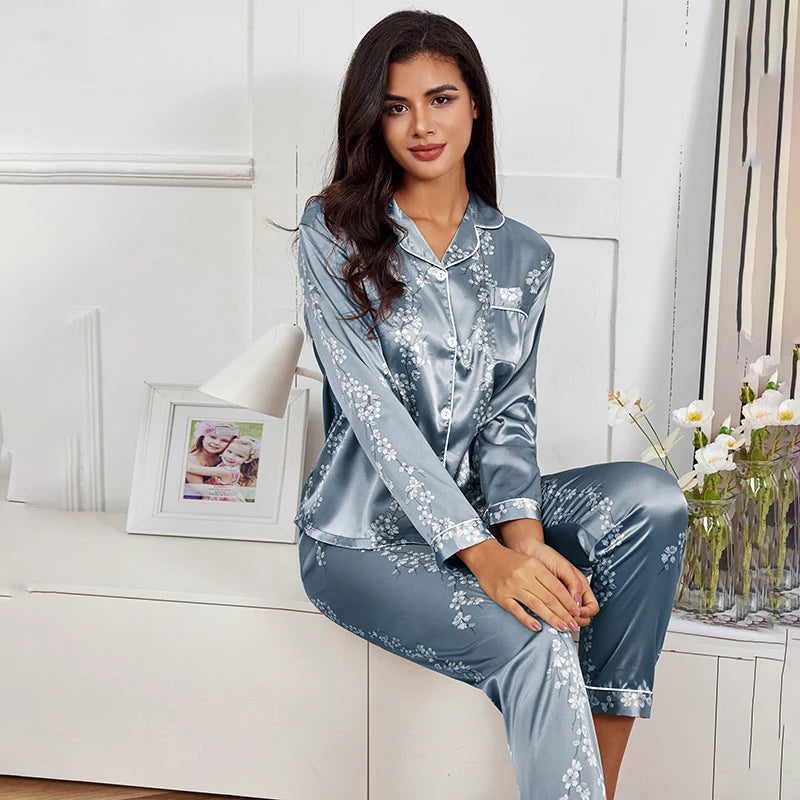 Pijama camisero de satén estampado con pantalón largo