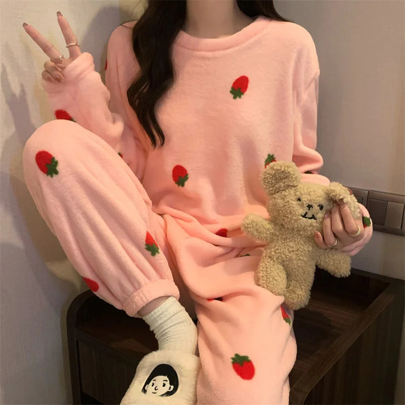 Pijama abrigado para mujer de textura aterciopelada