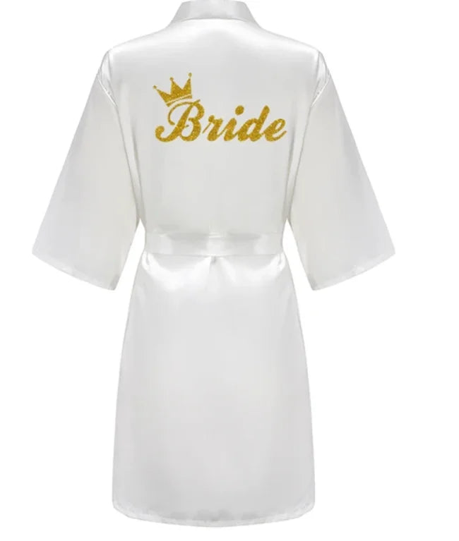 Bata kimono para mujer con letras para celebración de boda