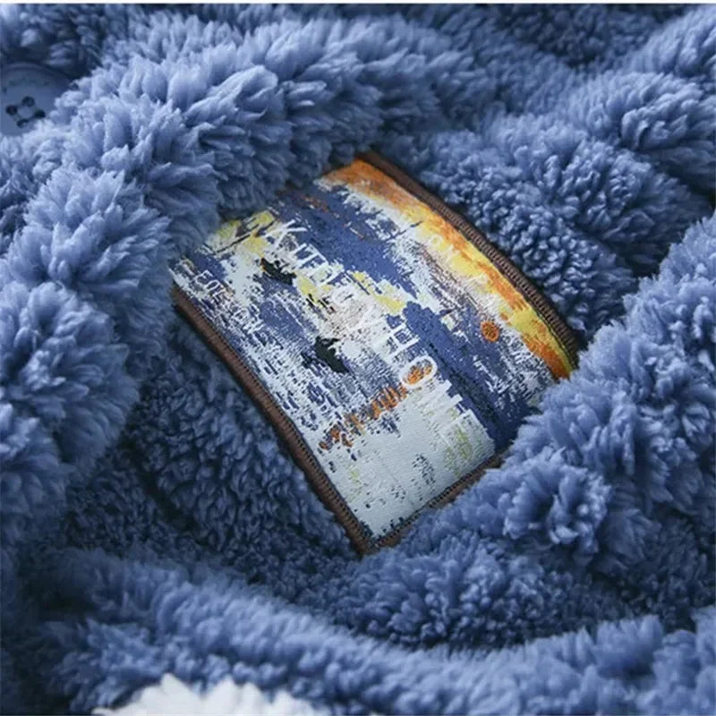 Pijama de polar para hombre con chaqueta abotonada