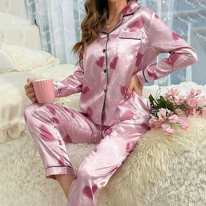 Pijama camisero de satén con estampado de gatos