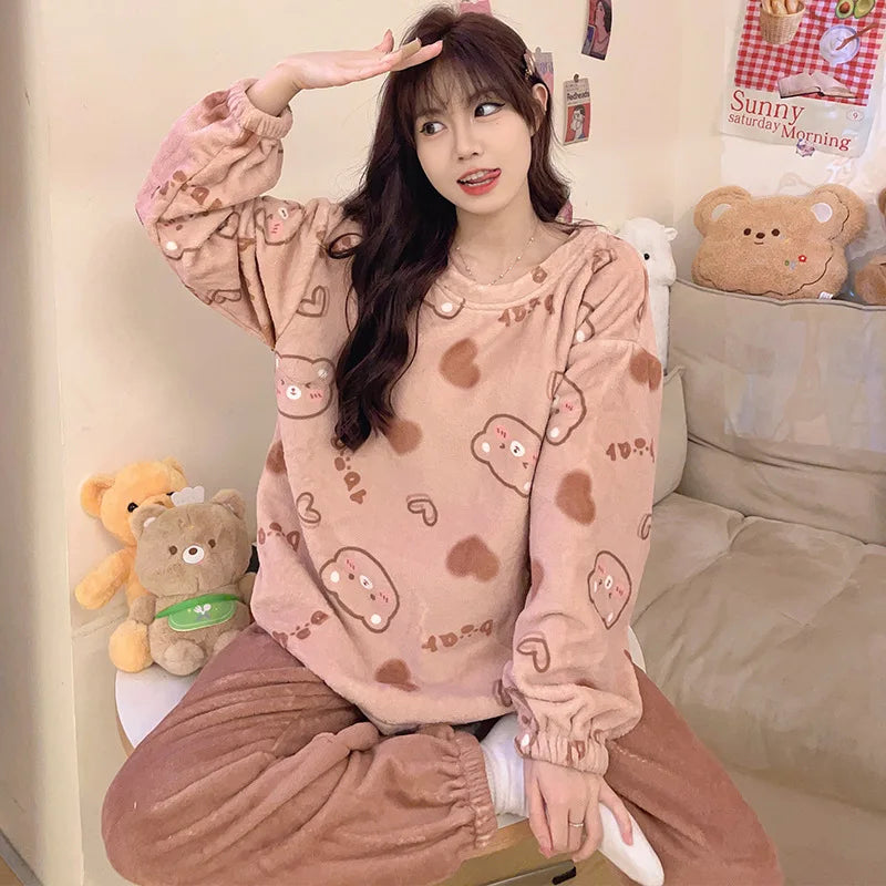 Pijama grueso para mujer con cuello redondo y dibujos