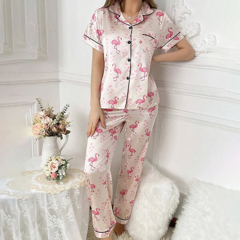 Pijama camisero de manga corta y pantalón satinado