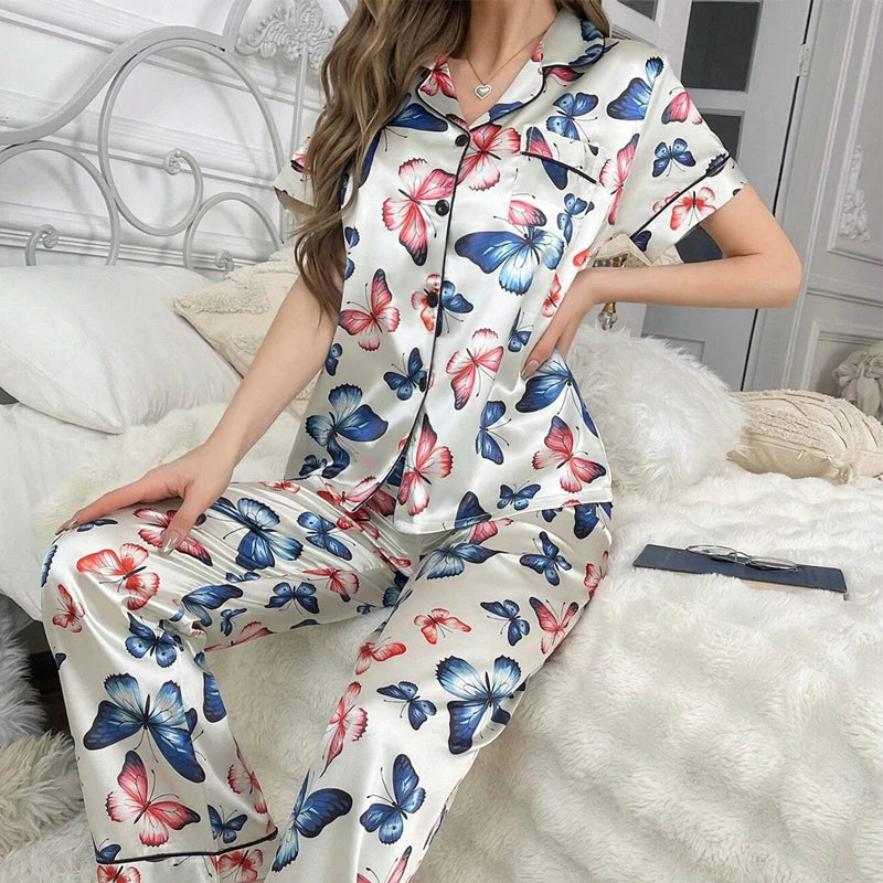 Pijama camisero de satén con estampado de gatos