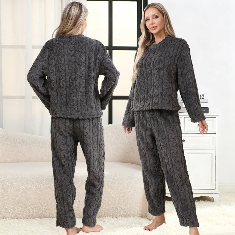 Pijama grueso para mujer con textura jacquard