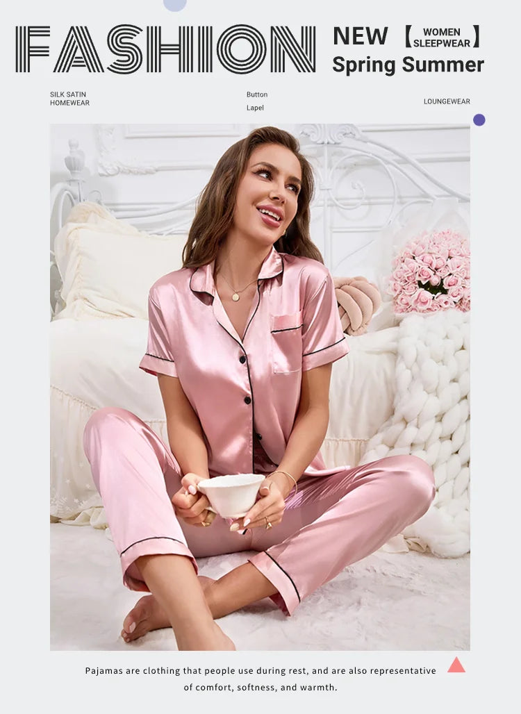 Pijama camisero de manga corta y pantalón satinado