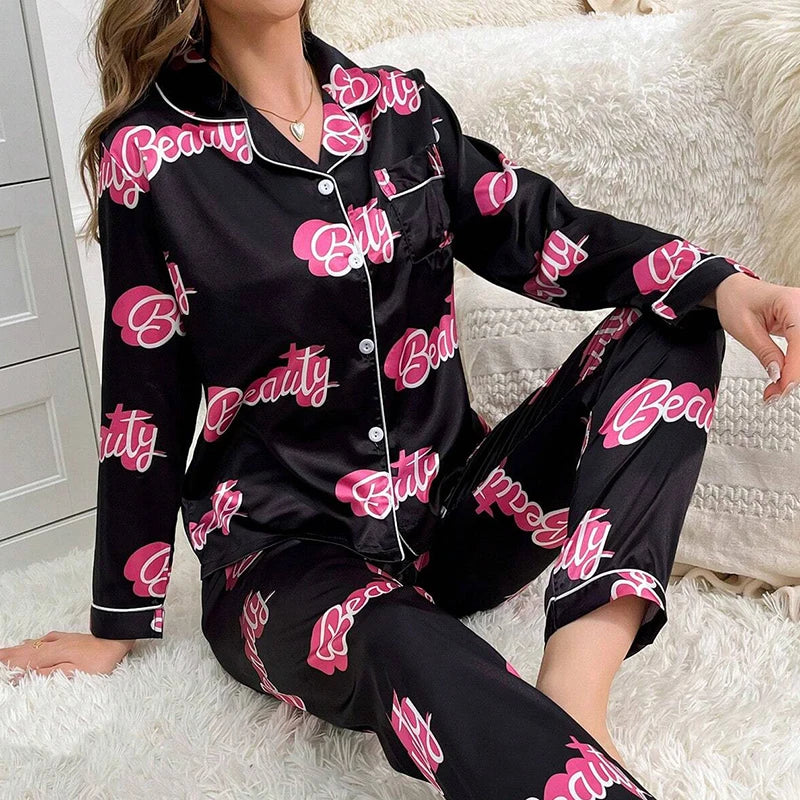 Pijama camisero de satén con estampado de gatos