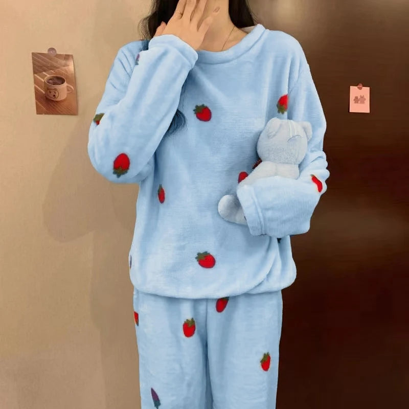 Pijama abrigado para mujer de textura aterciopelada
