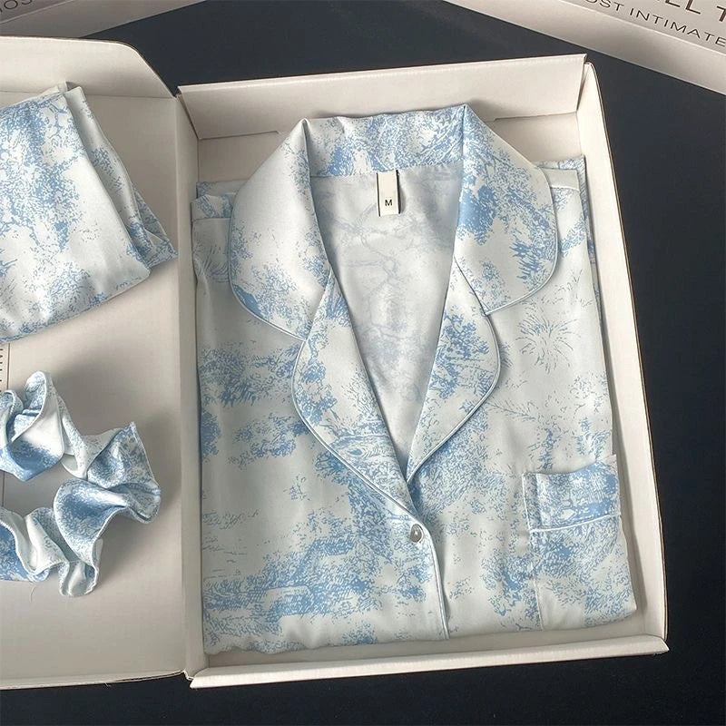 Pijama camisero estampado con solapas y manga larga