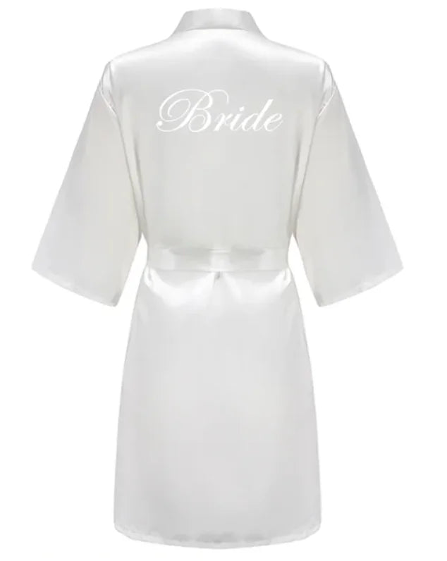 Bata kimono para mujer con letras para celebración de boda