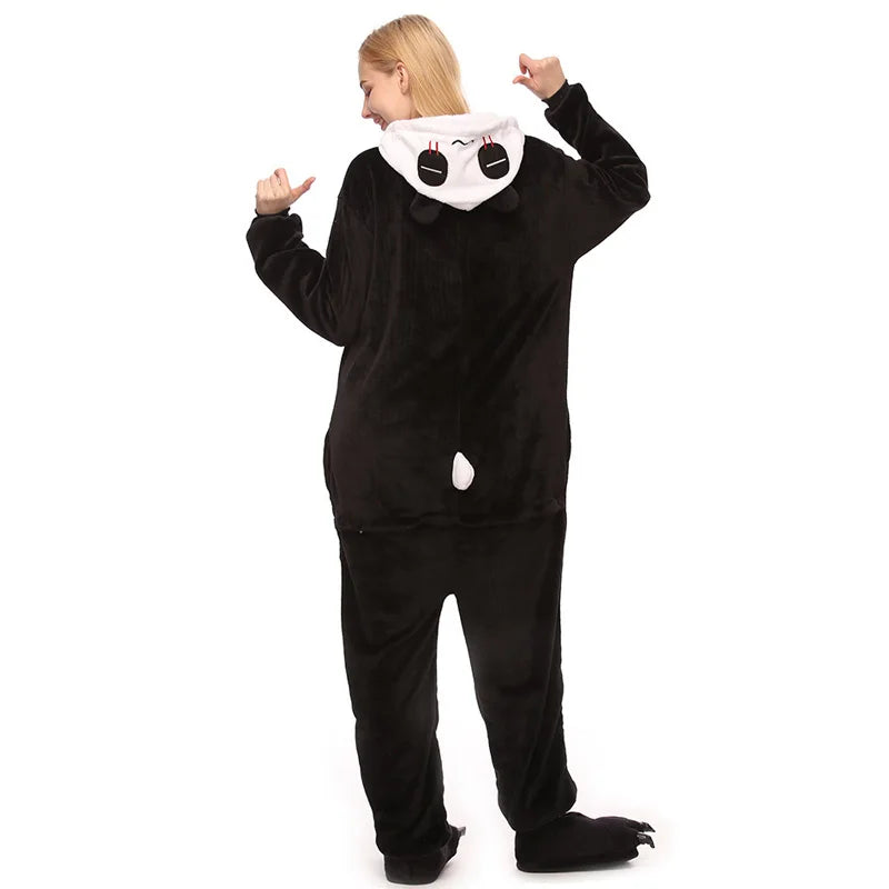 Enterito de panda para adultos con capucha