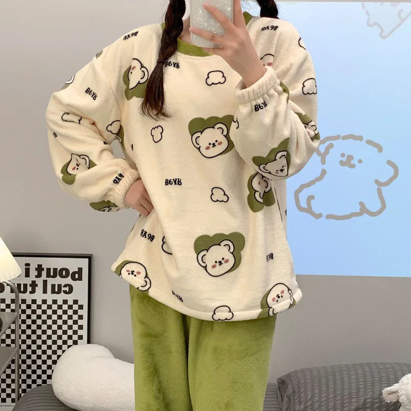 Pijama grueso para mujer con cuello redondo y dibujos