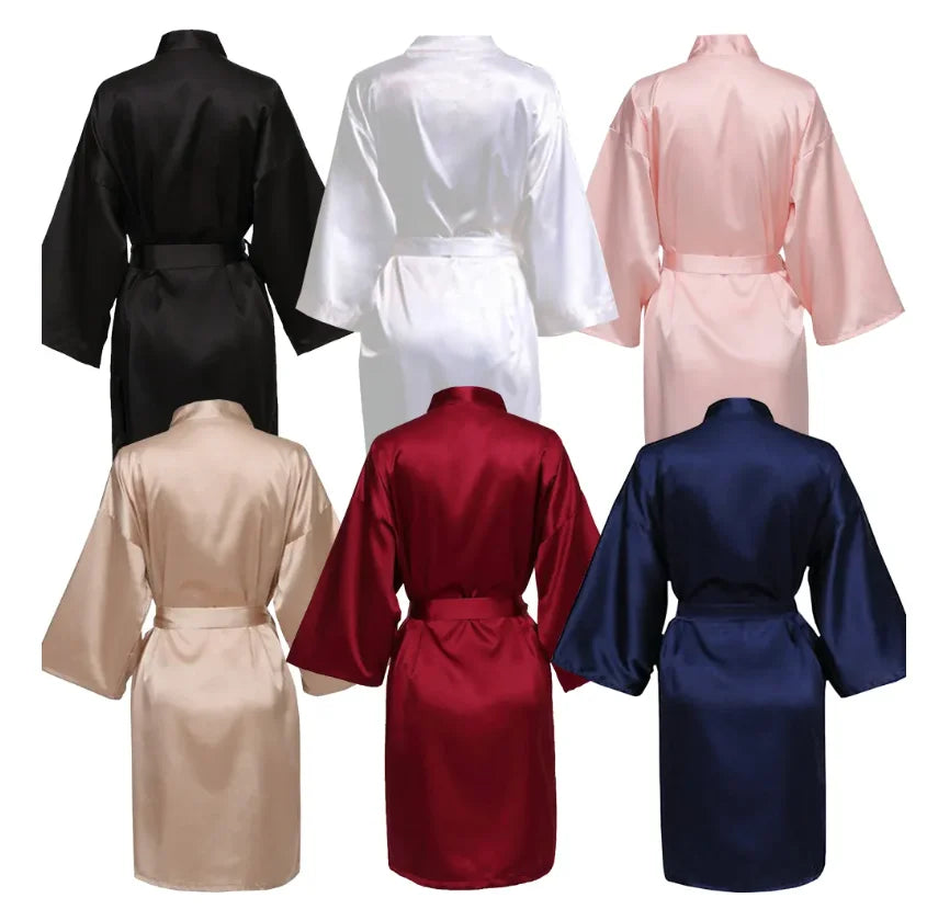 Bata kimono para mujer con letras para celebración de boda