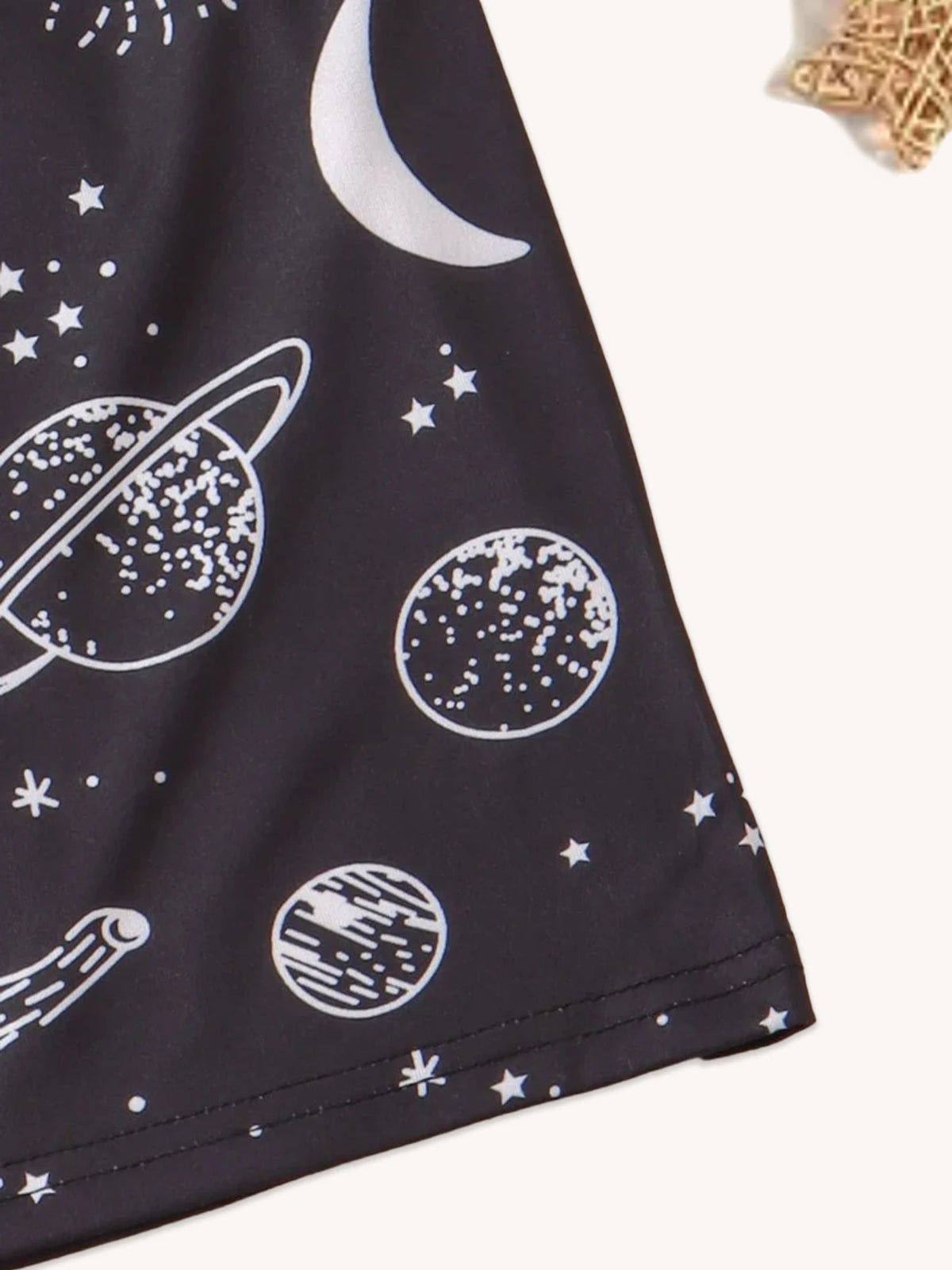 Pijama para hombre con estampa de planetas y manga corta