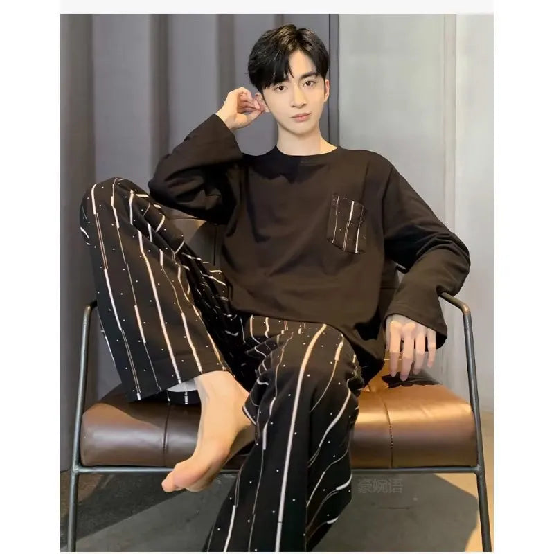 Pijama largo para hombre de estilo deportivo