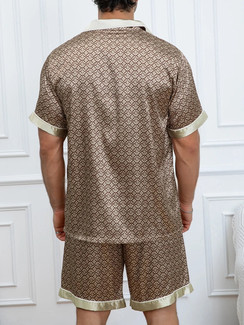 Pijama corto para hombre a cuadros con camisa abotonada