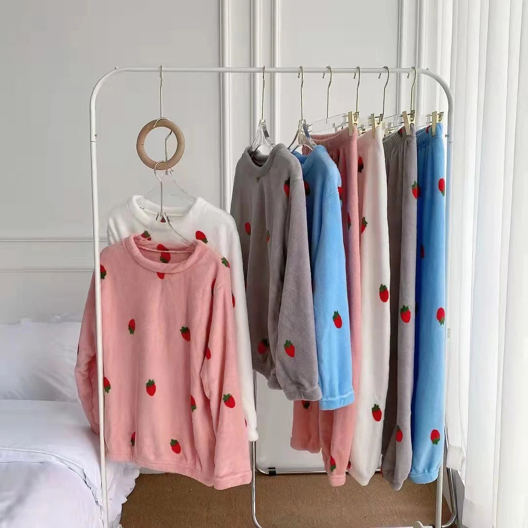 Pijama abrigado para mujer de textura aterciopelada