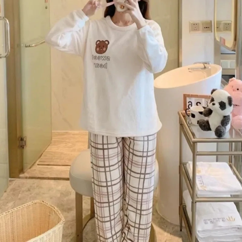 Pijama de invierno para mujer con osito y cuadros