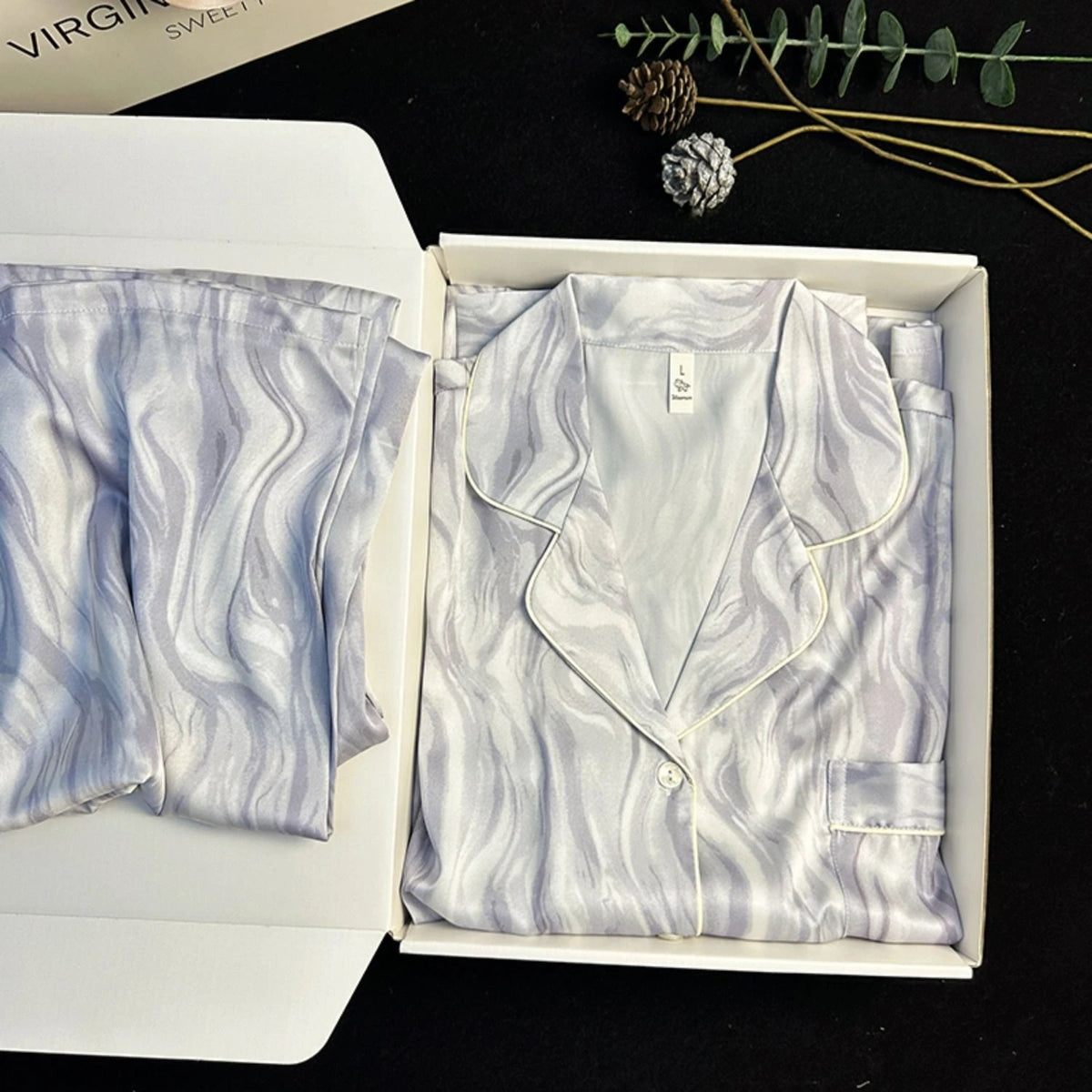 Pijama camisero estampado con solapas y manga larga