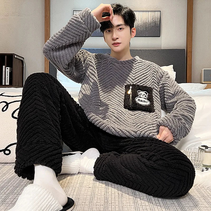 Pijama largo para hombre de cuello redondo