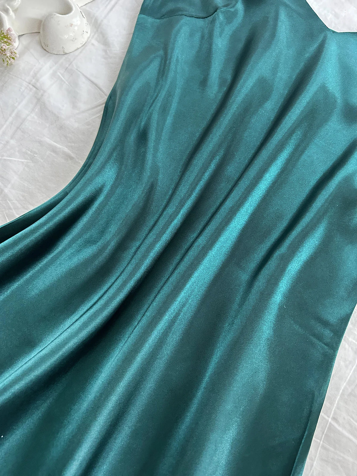 Camisón liso sin mangas con escote en V y corte largo