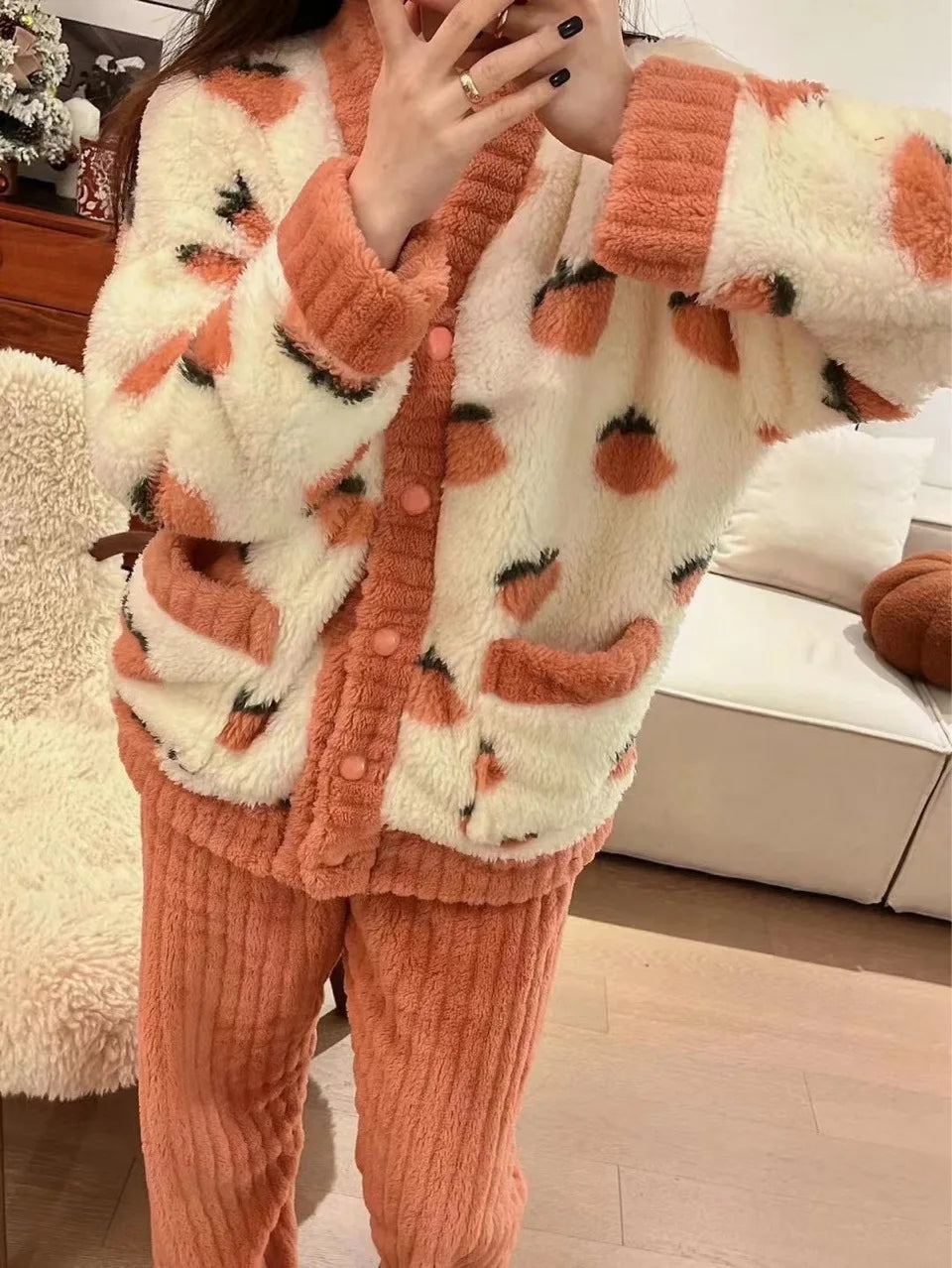 Pijama grueso estampado para mujer con escote en V