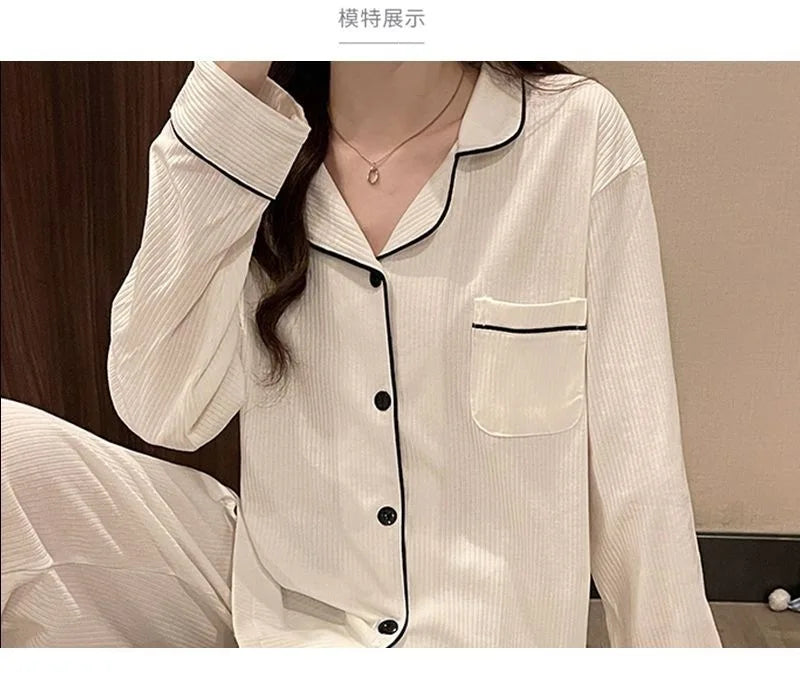 Pijama liso para mujer con solapas y pantalón al tobillo