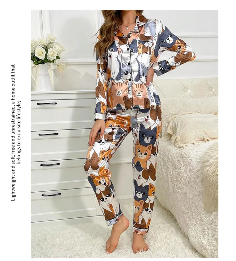 Pijama camisero de satén con estampado de gatos