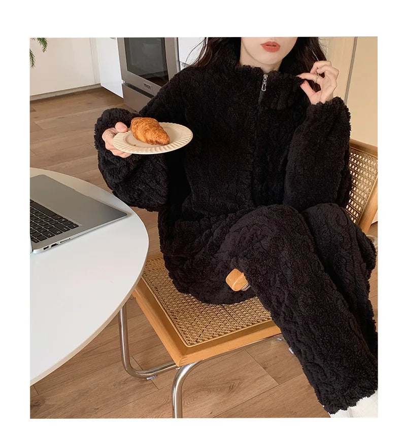 Pijama de franela gruesa para mujer en colores lisos